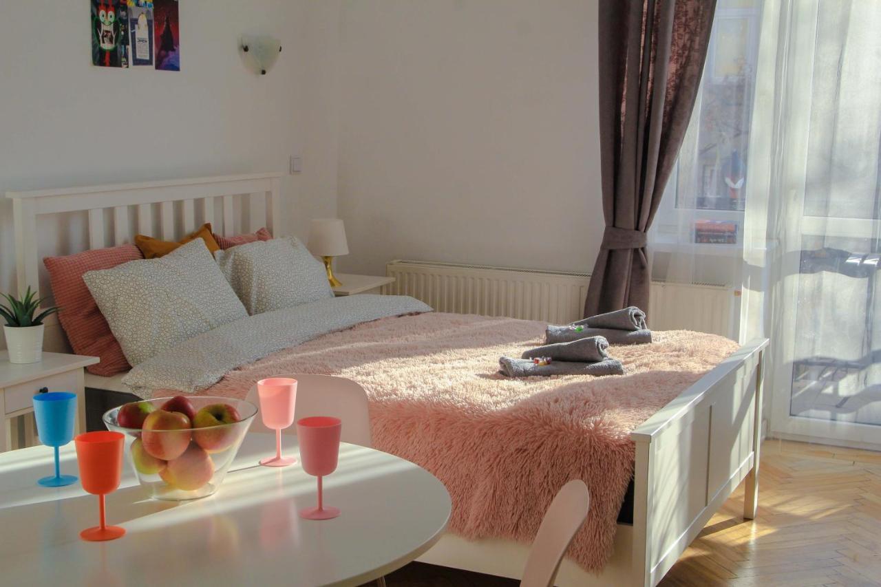 Apartament Corner 2 Cracow I Old Town I Big Studio & Balcony Kraków Zewnętrze zdjęcie