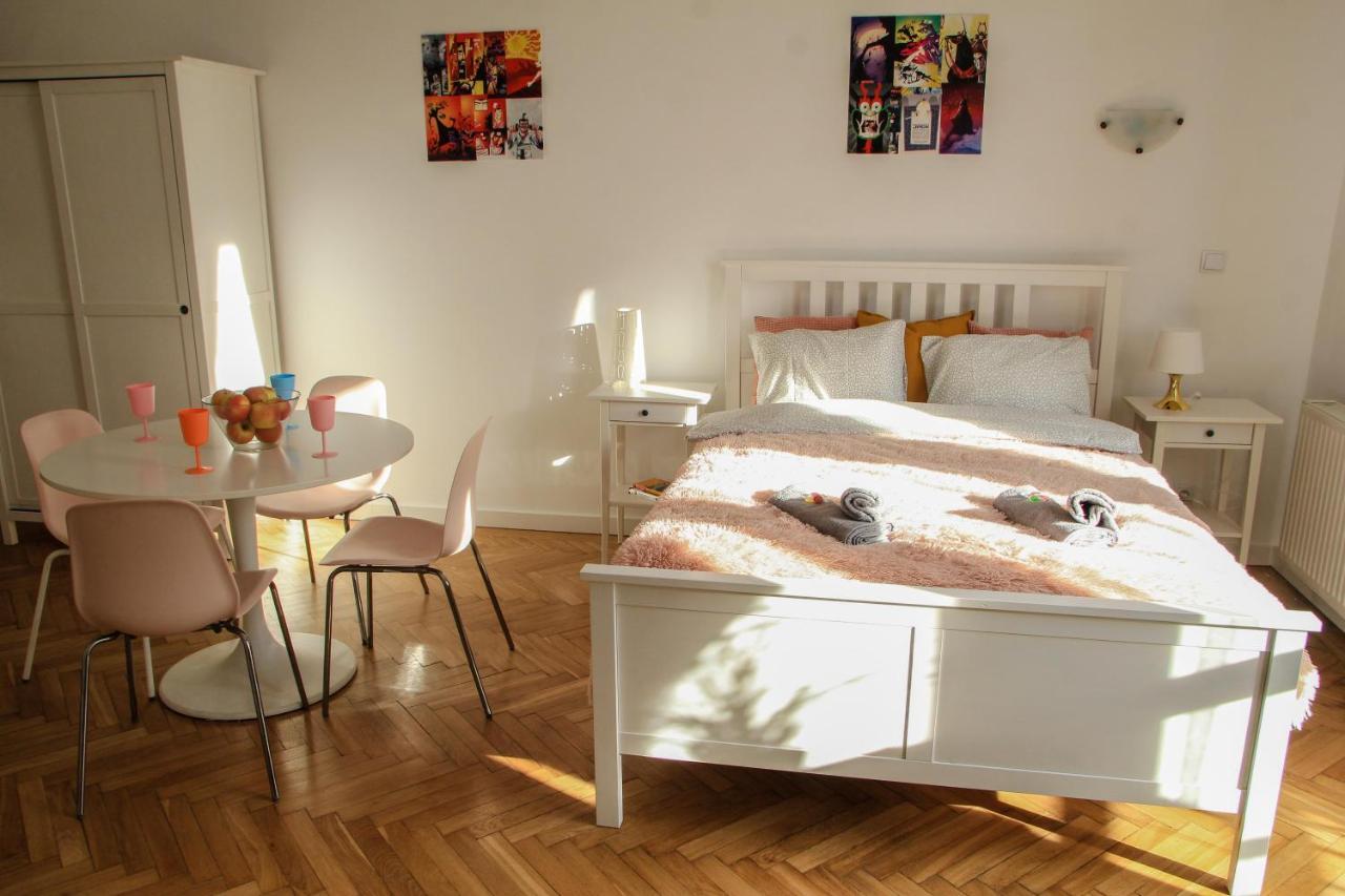 Apartament Corner 2 Cracow I Old Town I Big Studio & Balcony Kraków Zewnętrze zdjęcie